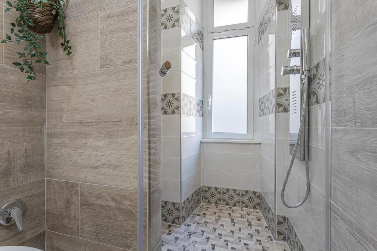 Adriana'S Suites In Prati Close To Vatican Museum Рим Екстериор снимка